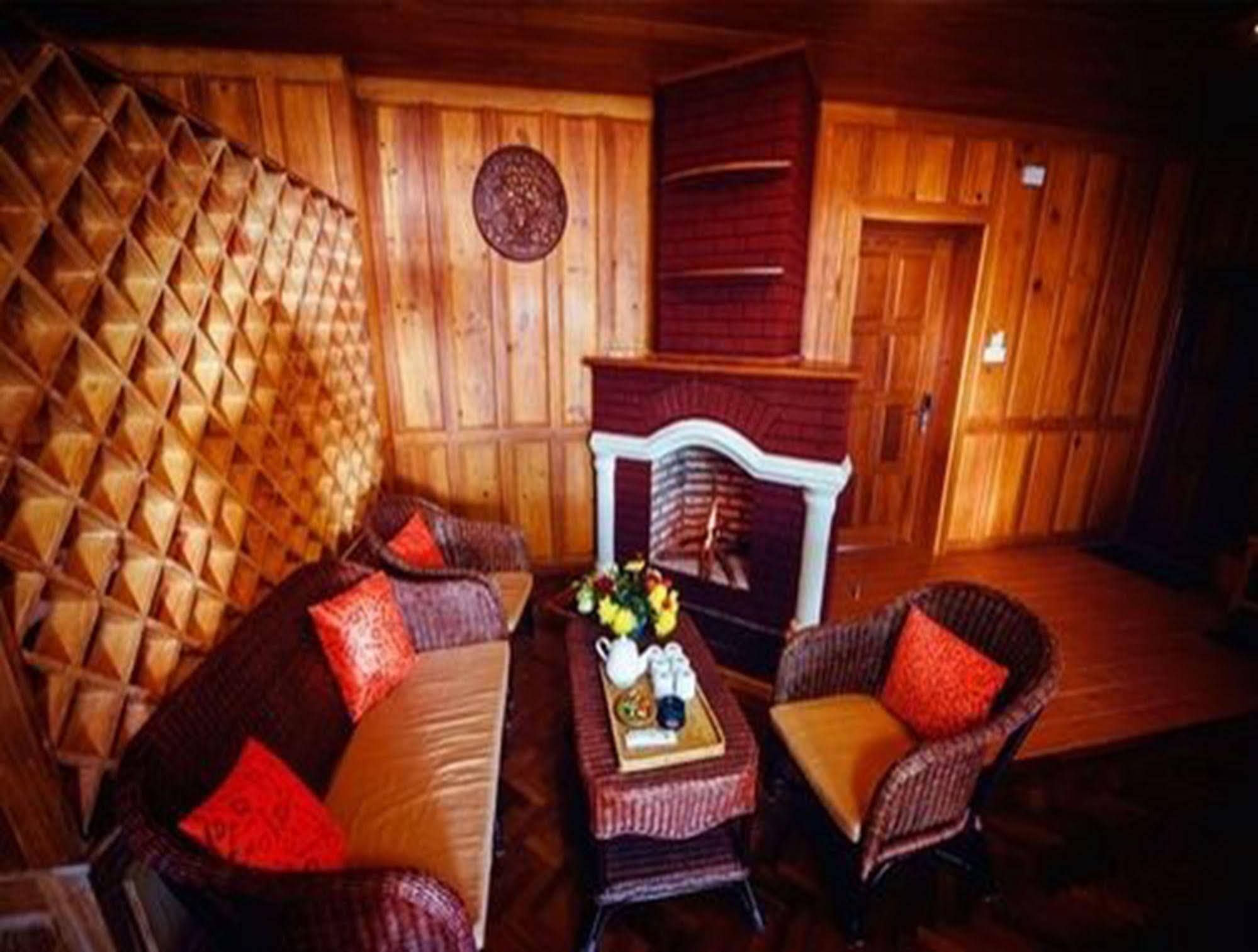 Pine Hill Resort Kalaw Esterno foto